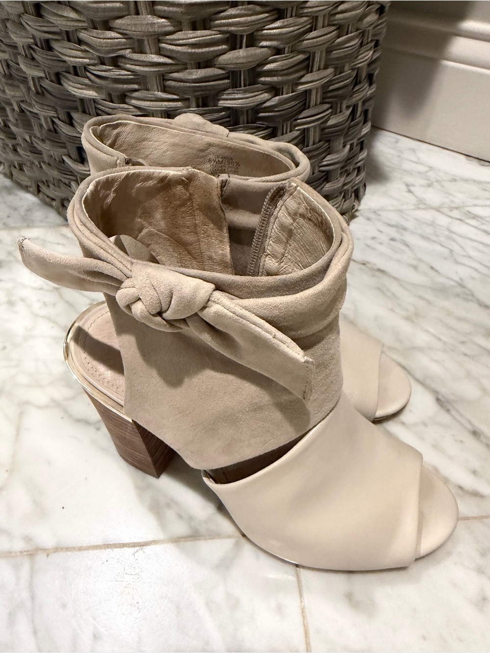 Louise et Cie Cream Open-Toe Knot Ankle Booties